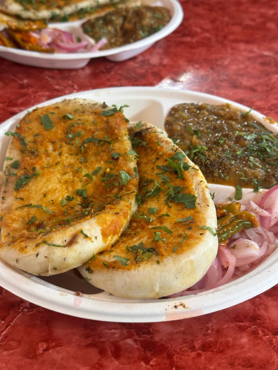 Masala Kulche at Sri Balaji Chats Chole Kulche